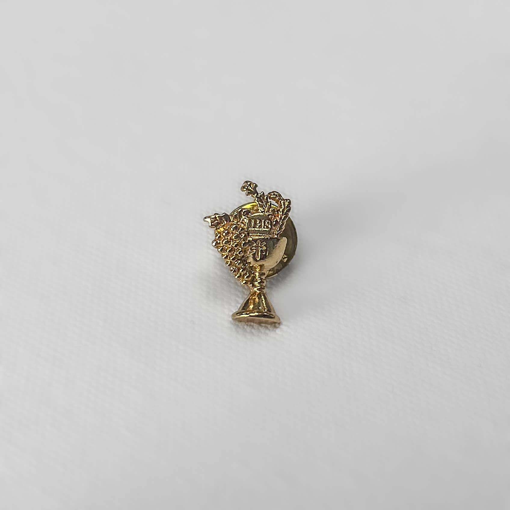 Body of Christ First Communion Pin