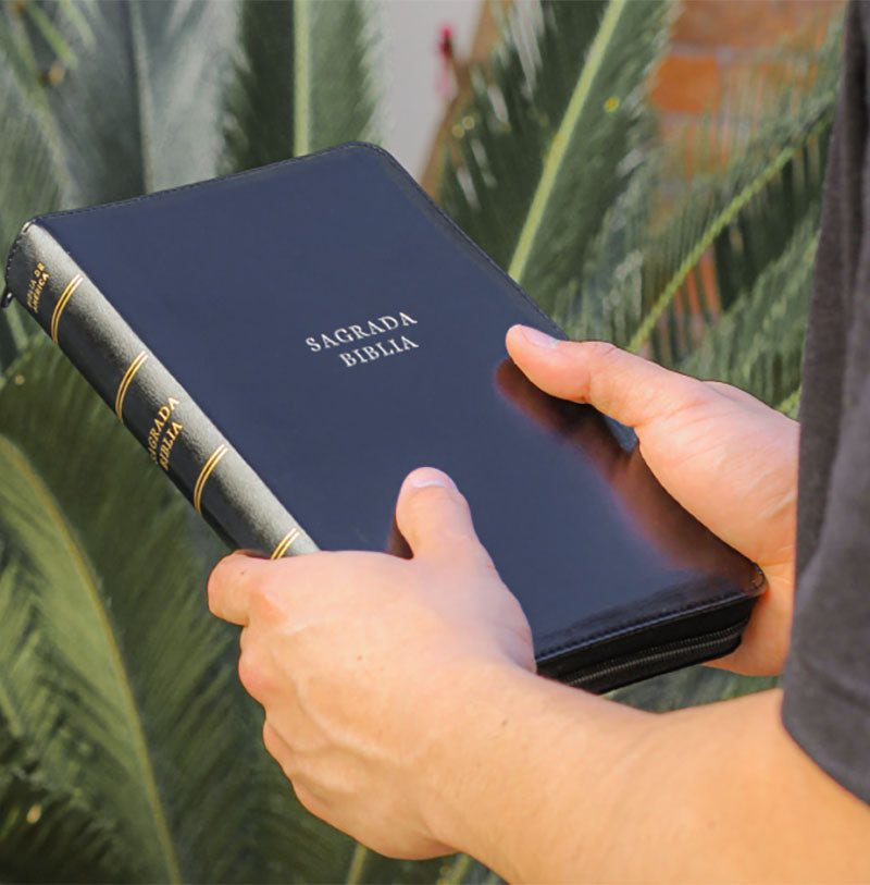 Biblia Católica, Tamaño Personal / Catholic Bible, Personal Size (Spanish)