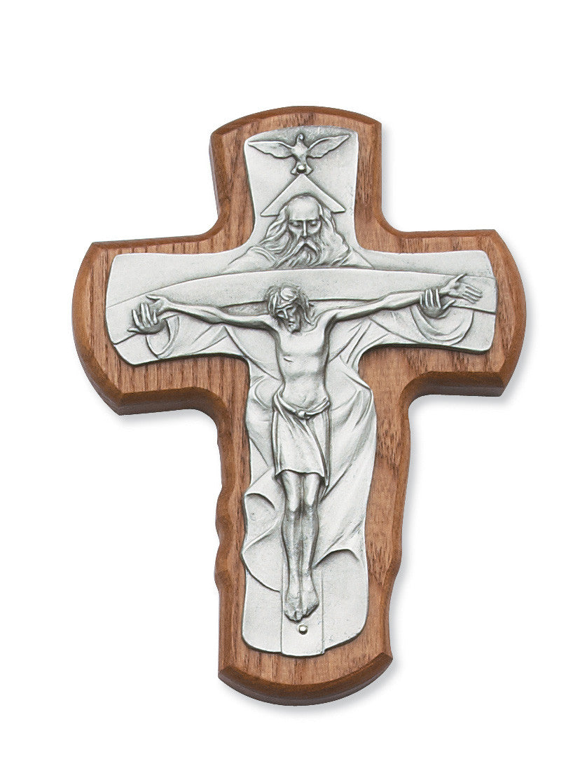 Crucifijo de la Trinidad teñido de nogal de 5,5 pulgadas