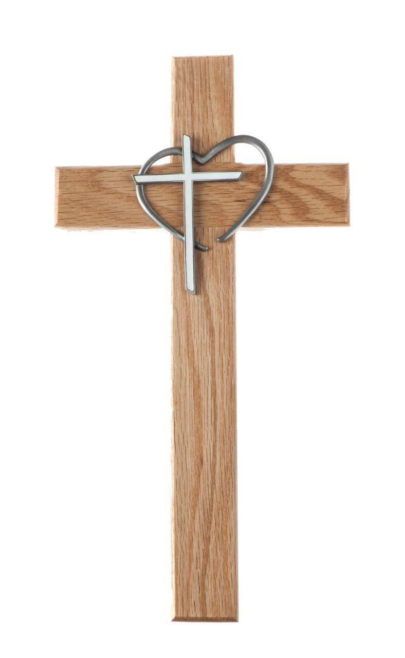 Cruz de madera de roble de 12" con corazón y cruz de epoxi blanco