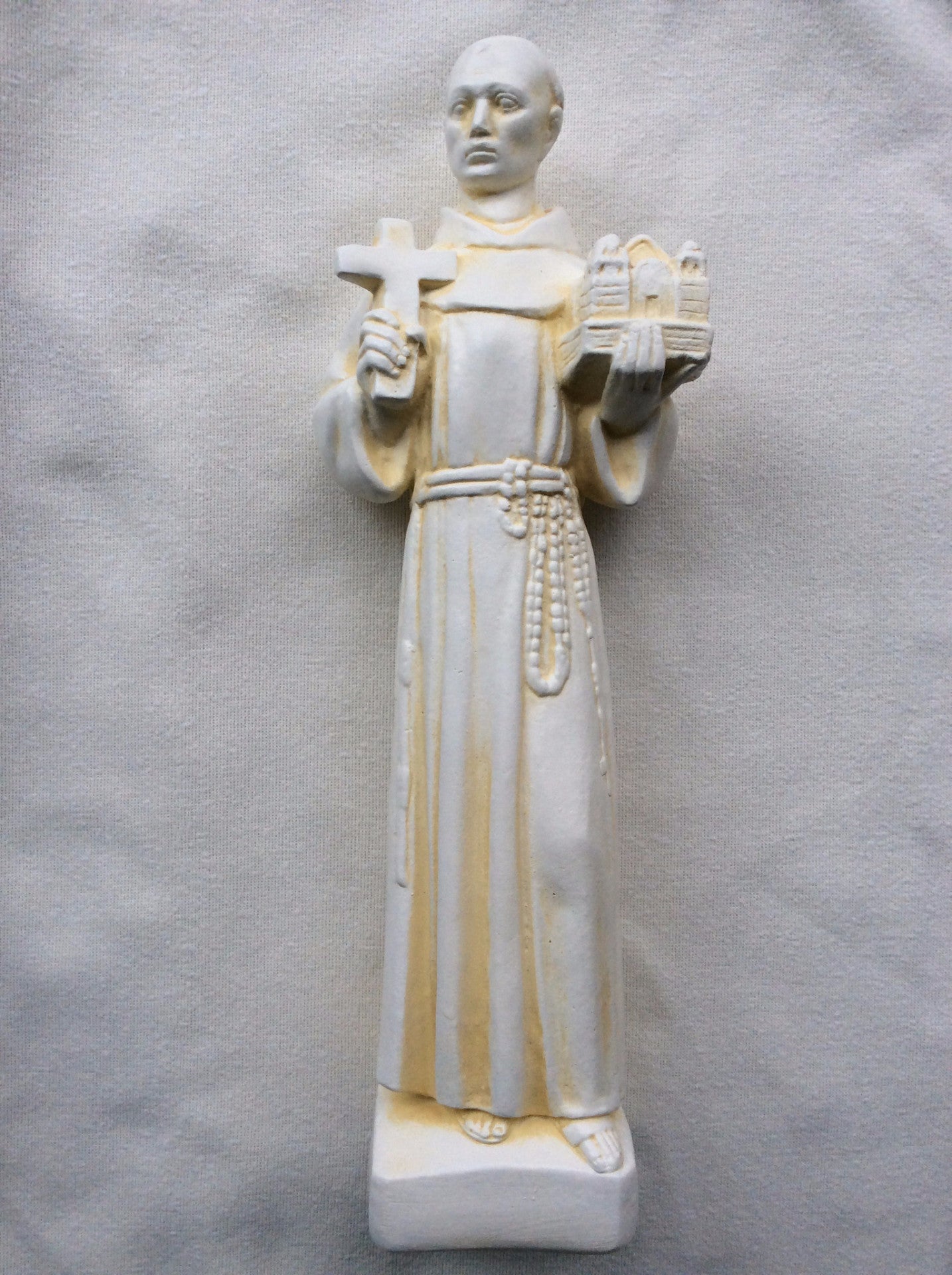 Estatua de San Padre Juniper Serra 12"