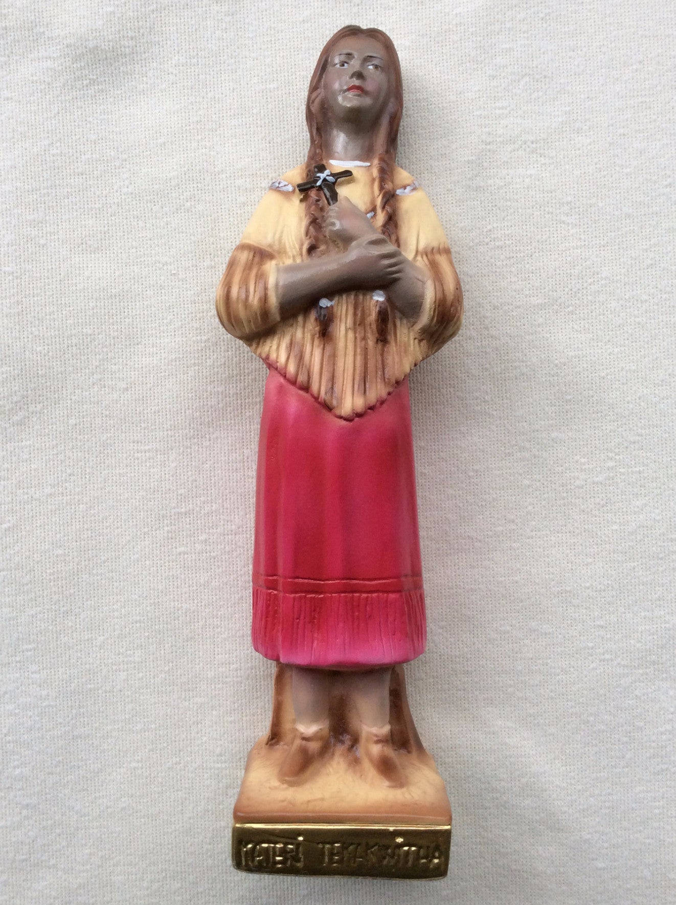 Estatua de Santa Kateri Tekakwitha 8"